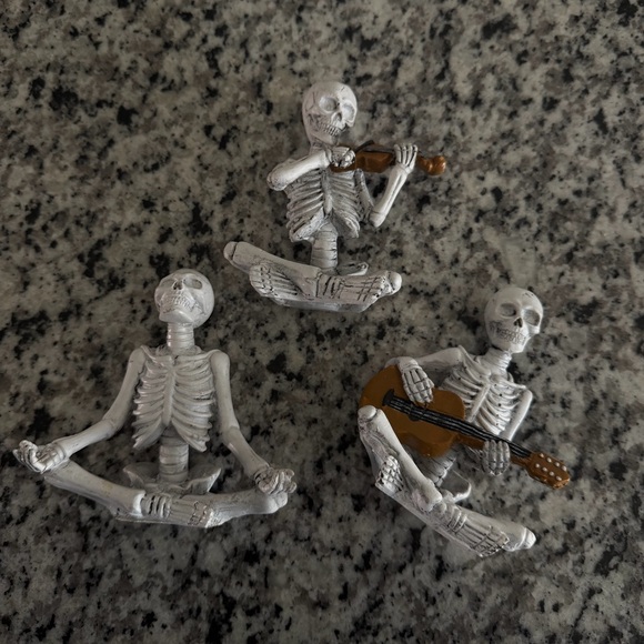 Musical skeleton air plant holders - Picture 2 of 3